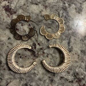 Old Navy Gold and Cream Hoop Earrings Set